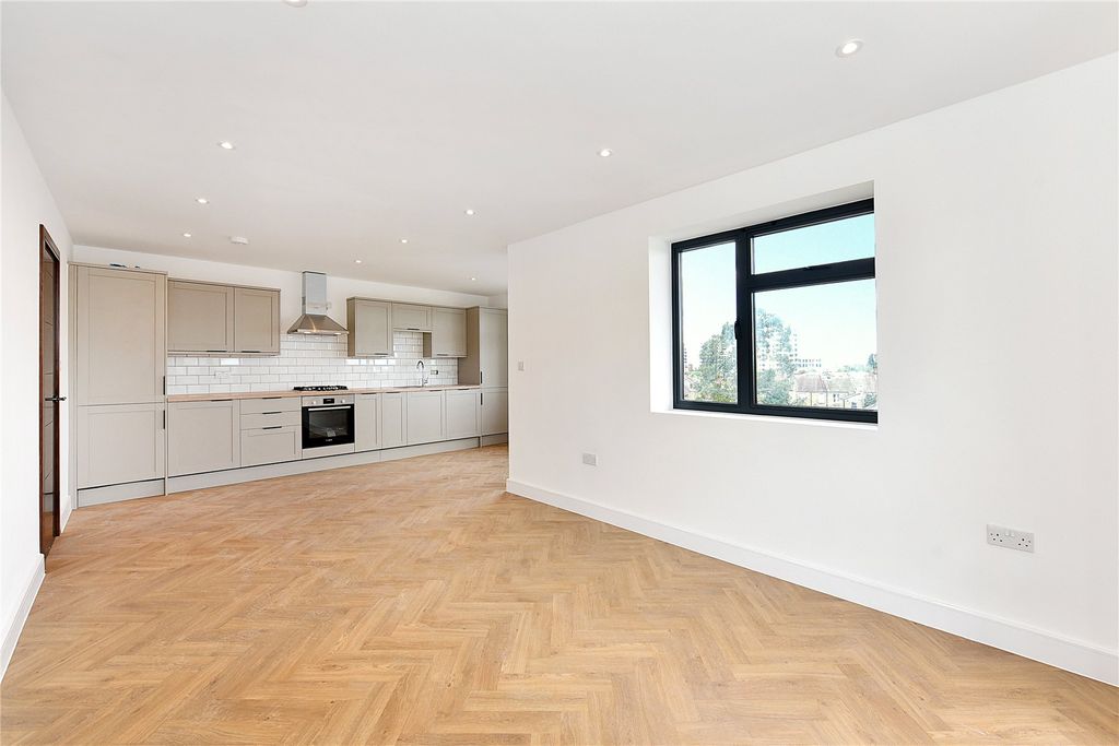 Property photo 3 of 11 Picture No. 08