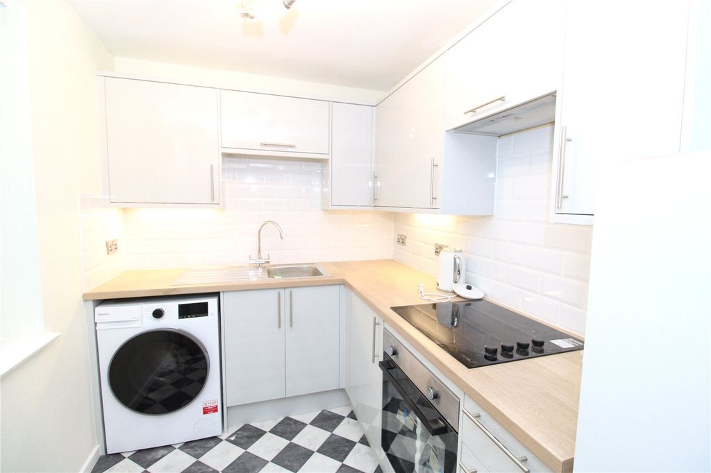 Property photo 3 of 5 Picture No. 02