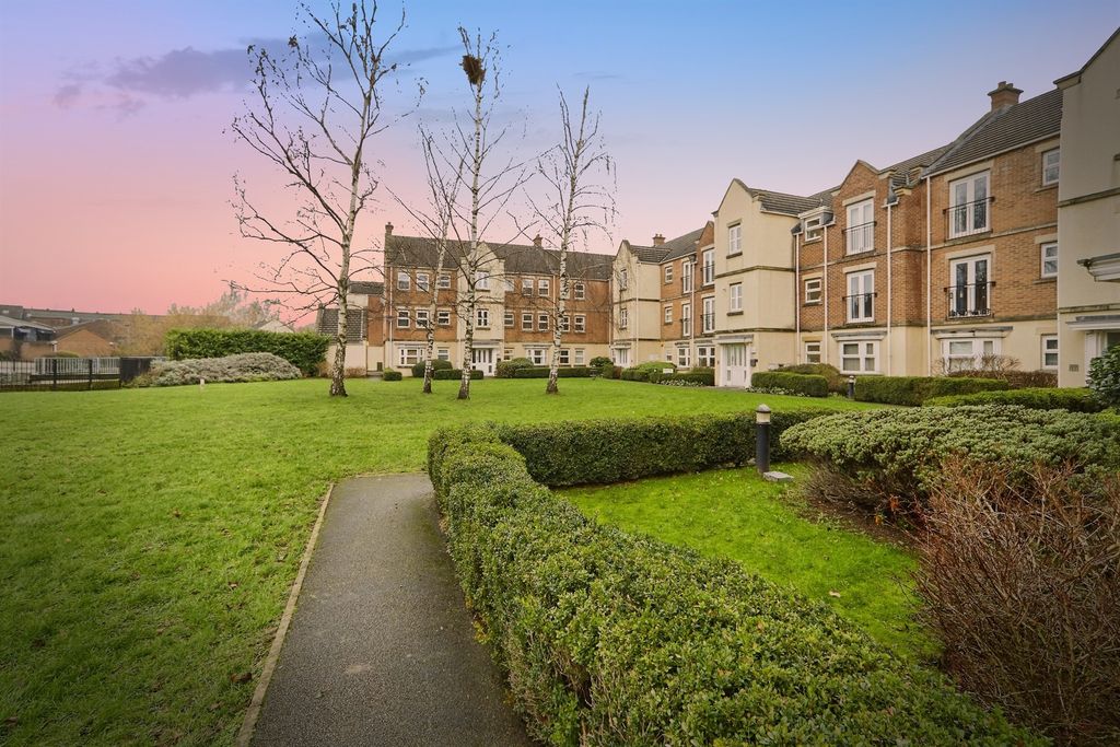 Property photo 1 of 14