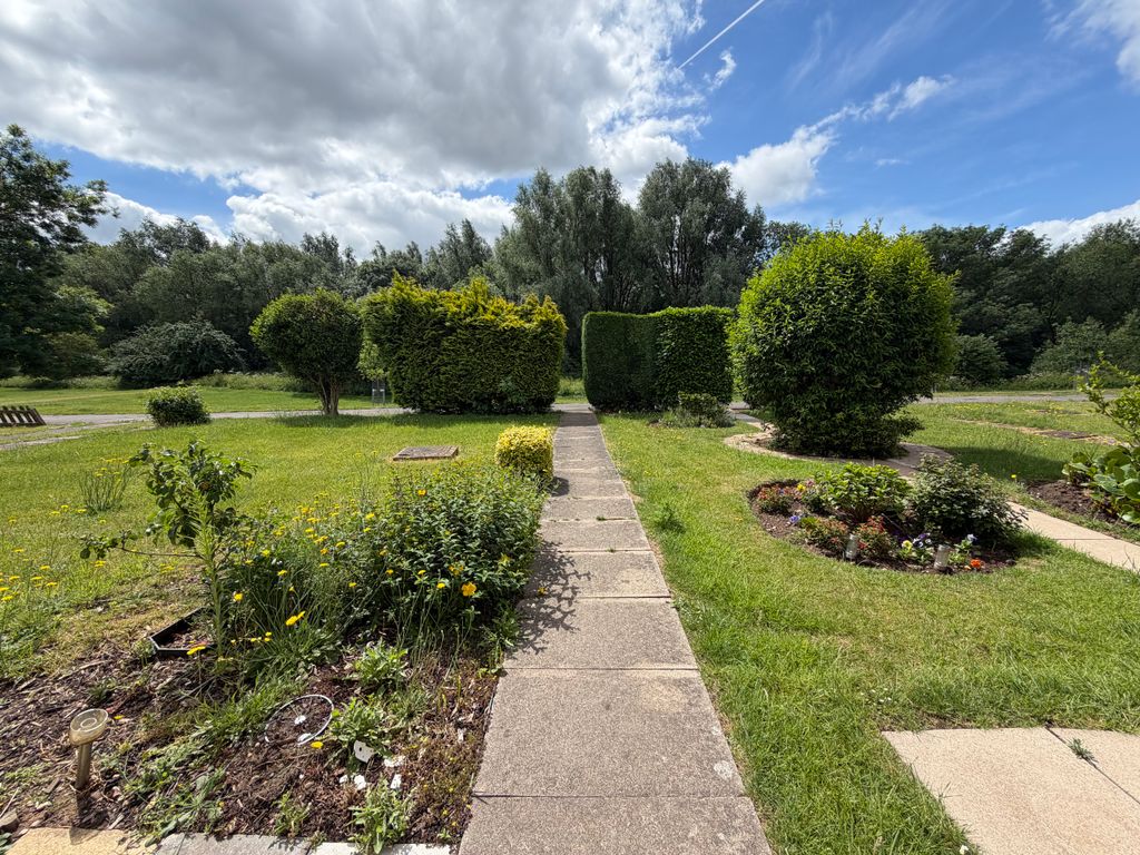 Property photo 2 of 15 Image