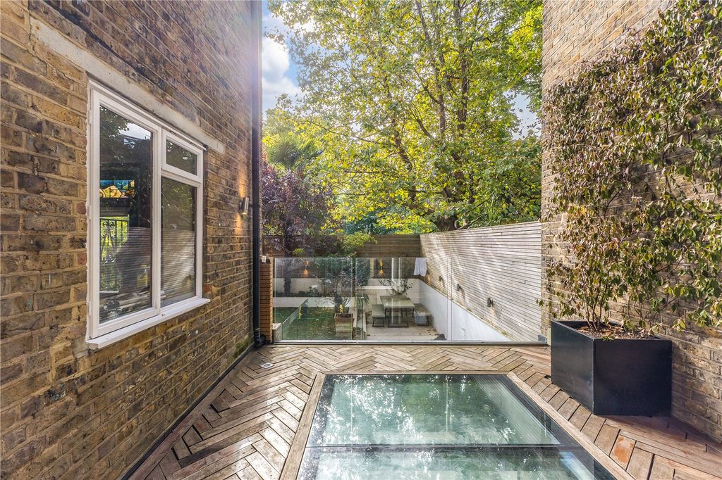 Property photo 3 of 27 Picture No. 31