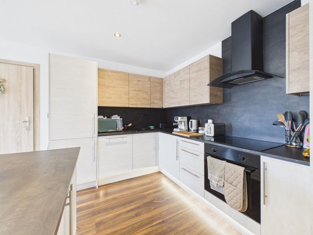 Property photo 2 of 12 4141216