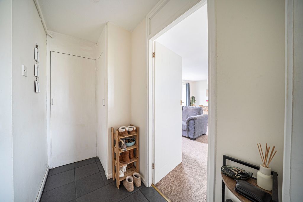 Property photo 3 of 23