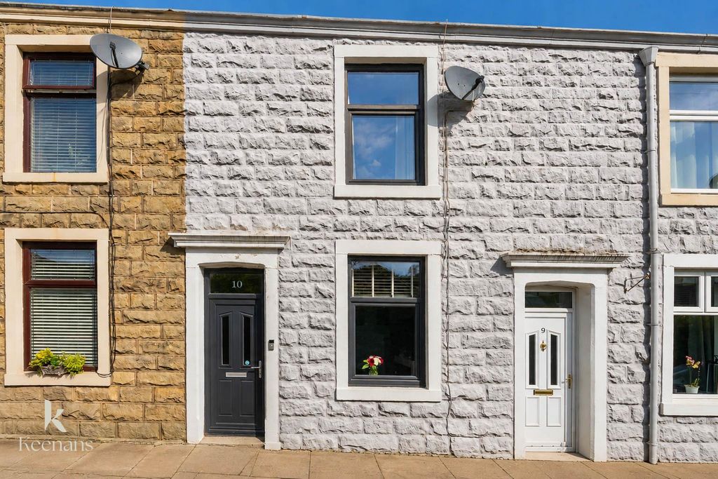 Property photo 3 of 35 3.Jpg