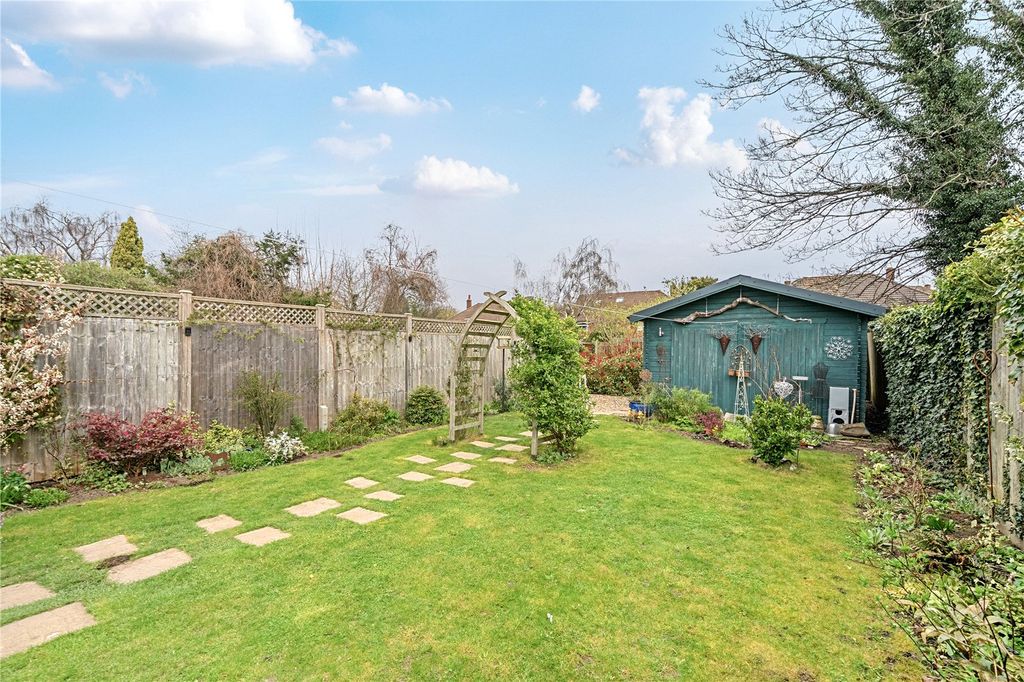 Property photo 2 of 23 Picture No. 15