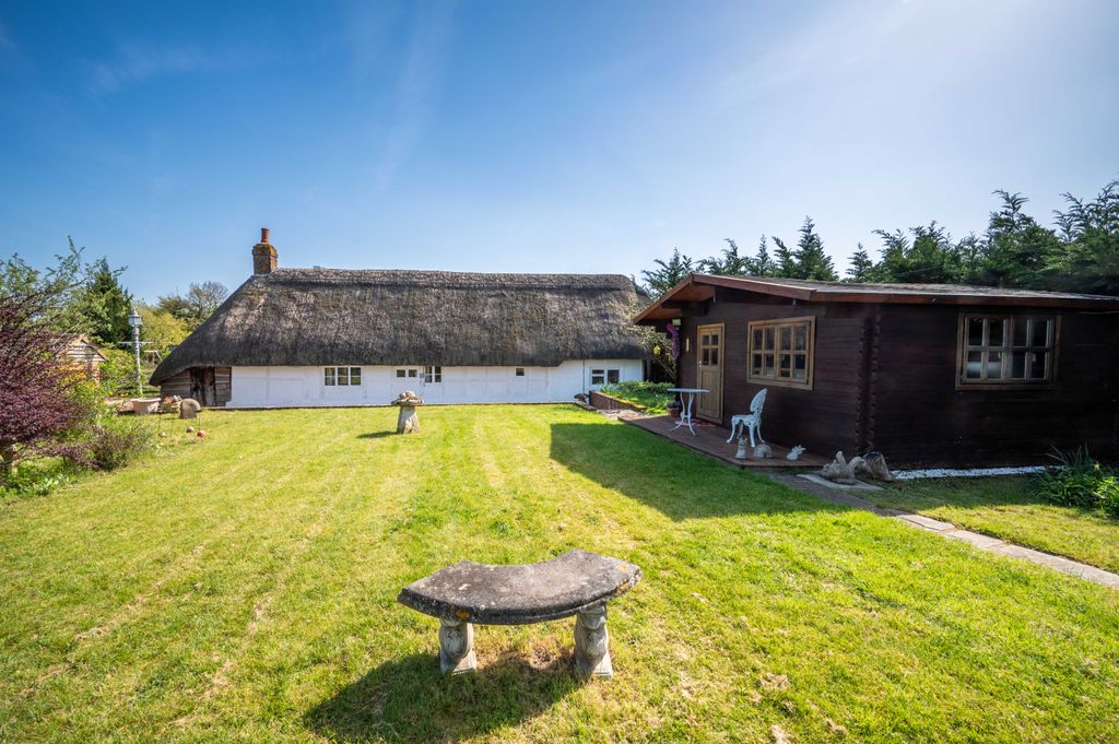 Additional image 6 of 2 bed cottage for saleBishopsland Lane, Dunsden RG4