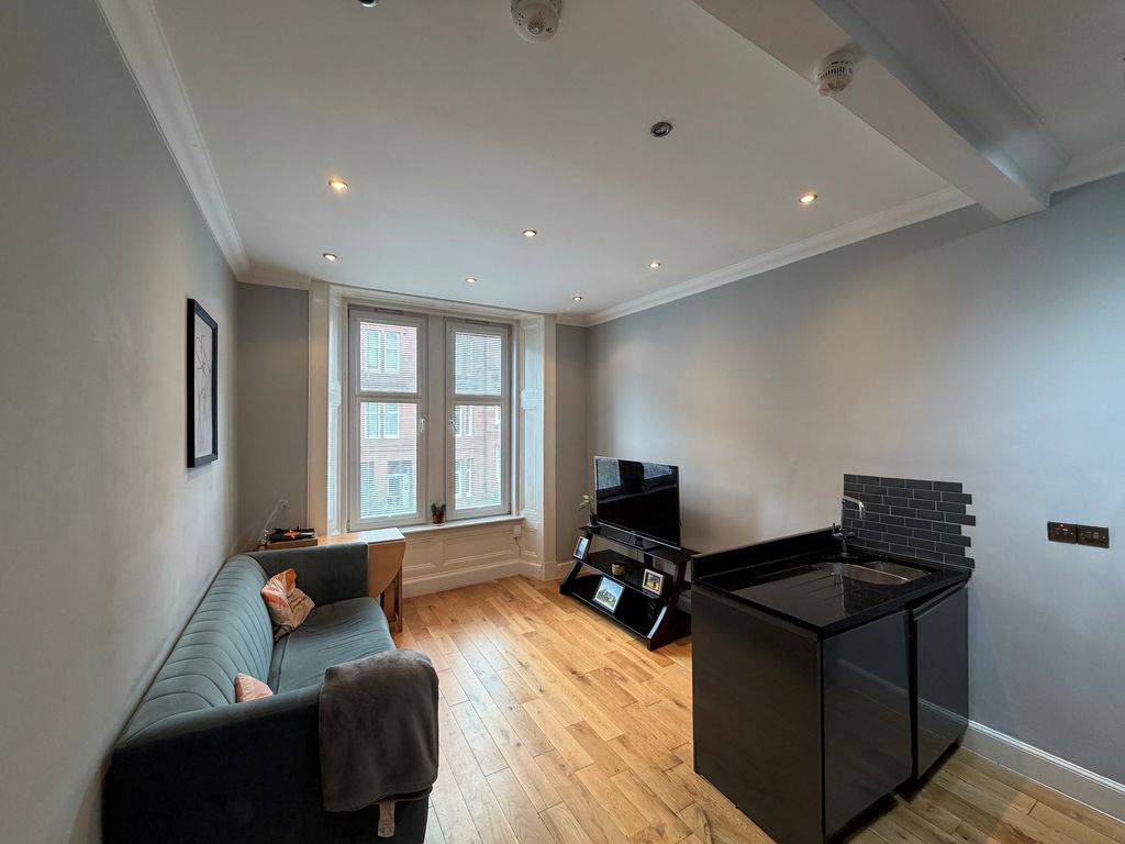 Property photo 2 of 8 Photo 7