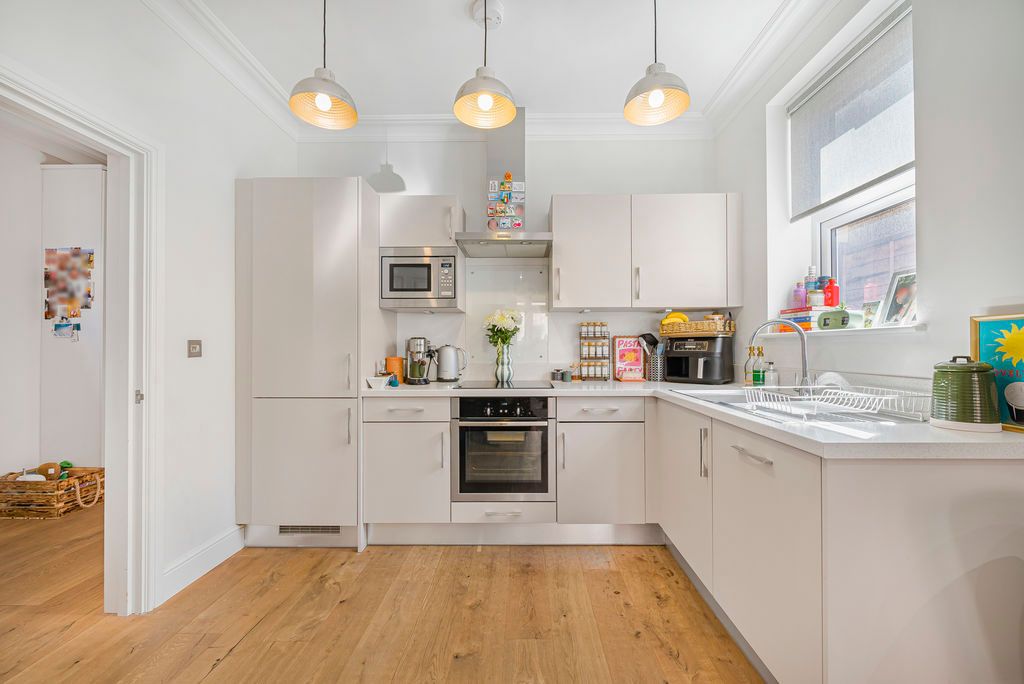 Property photo 3 of 15 Kitchen