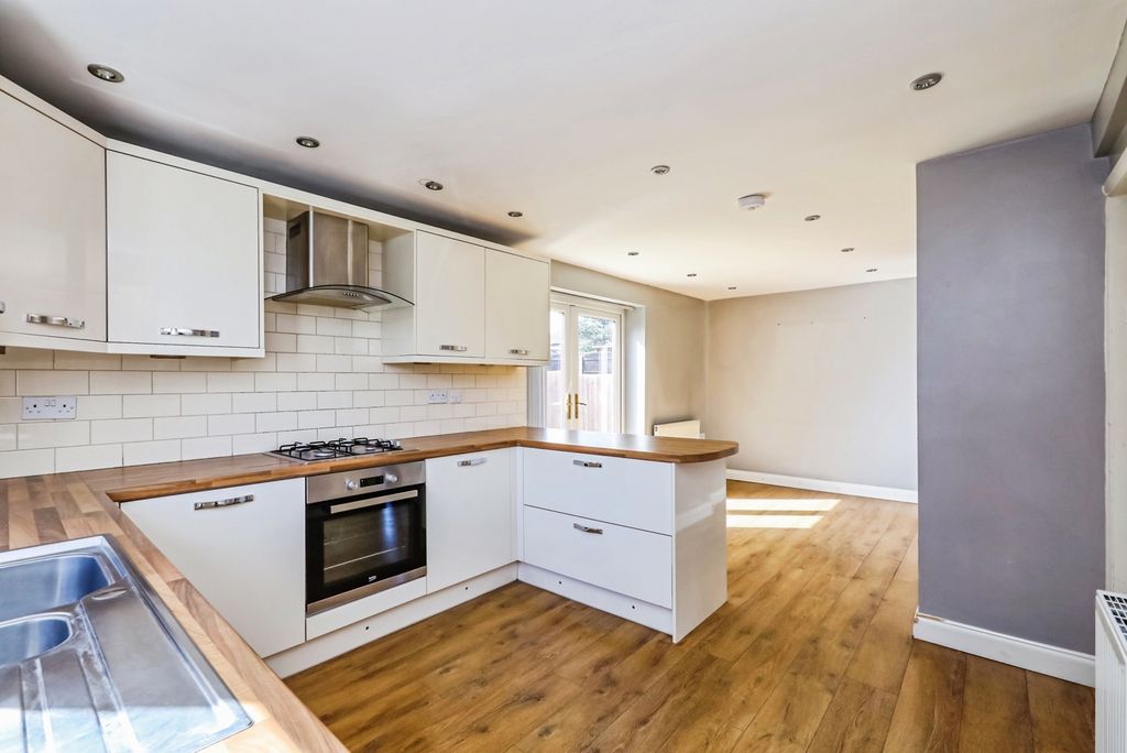 Property photo 2 of 23 Pbox-Img.Jpg