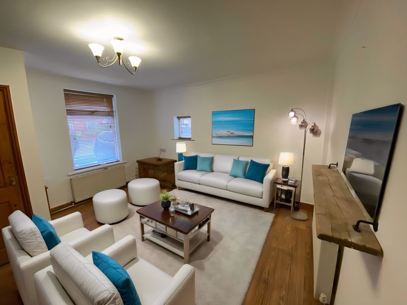 Property photo 1 of 9 Photo 3