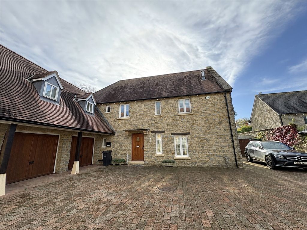 Property photo 1 of 20 Picture No. 02