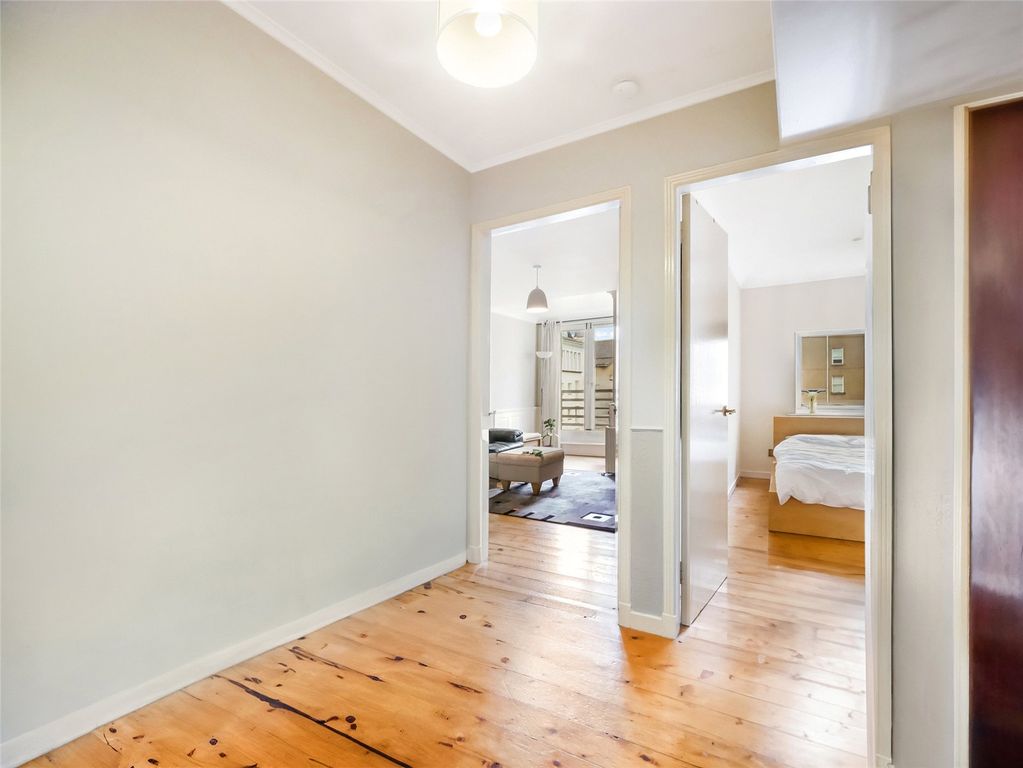 Property photo 3 of 21 Picture No. 03