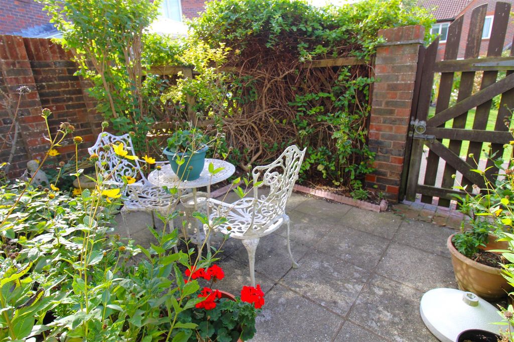 Property photo 2 of 14 Private Courtyard 2.Jpg