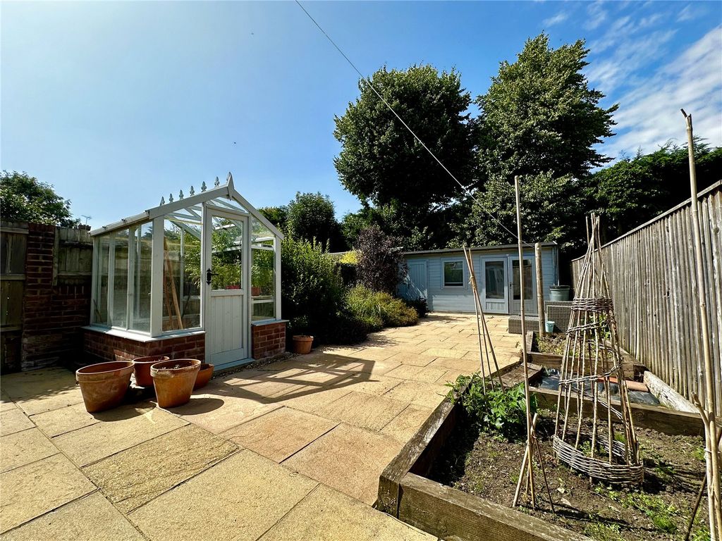 Property photo 3 of 13 Picture No. 33