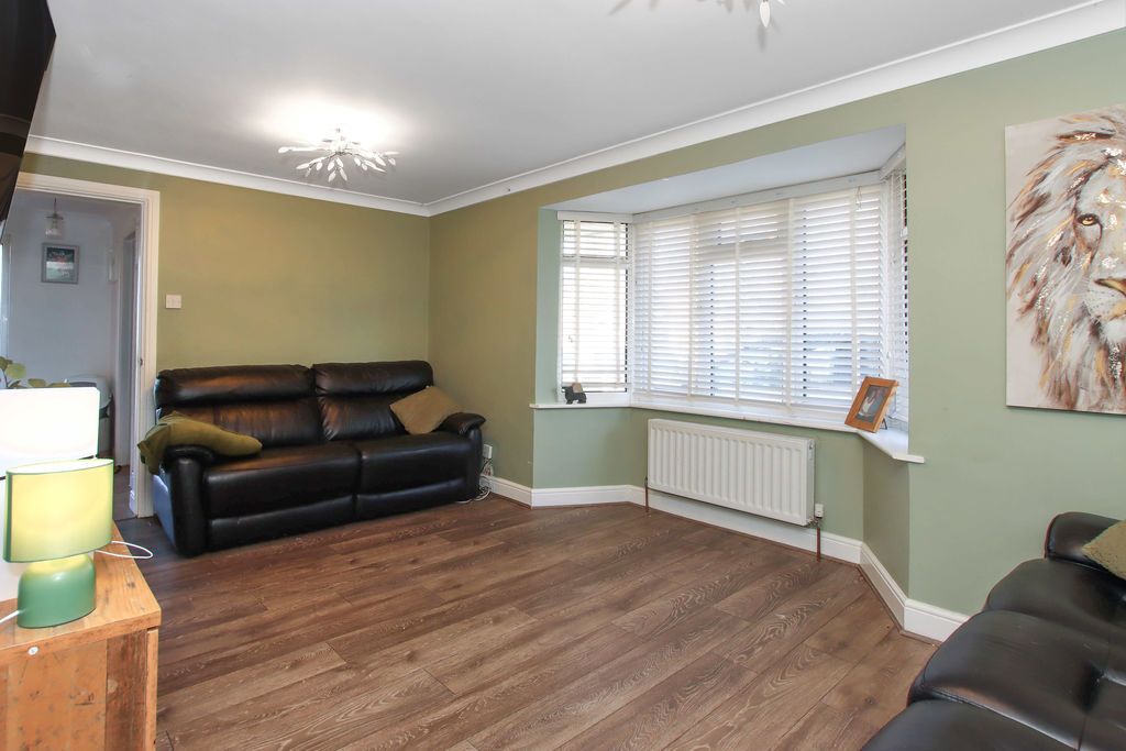 Property photo 3 of 16 Photo 9