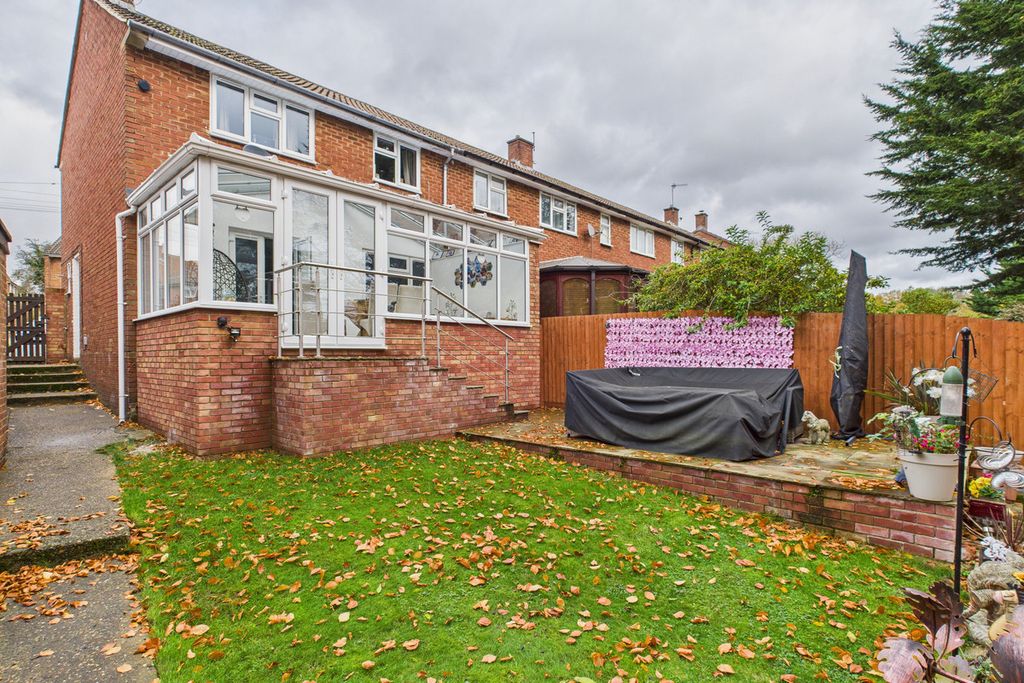 Property photo 2 of 19