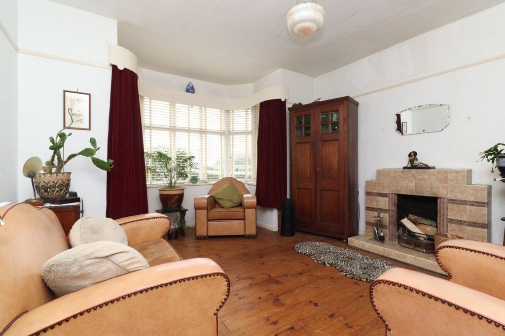 Property photo 2 of 18 Picture 2