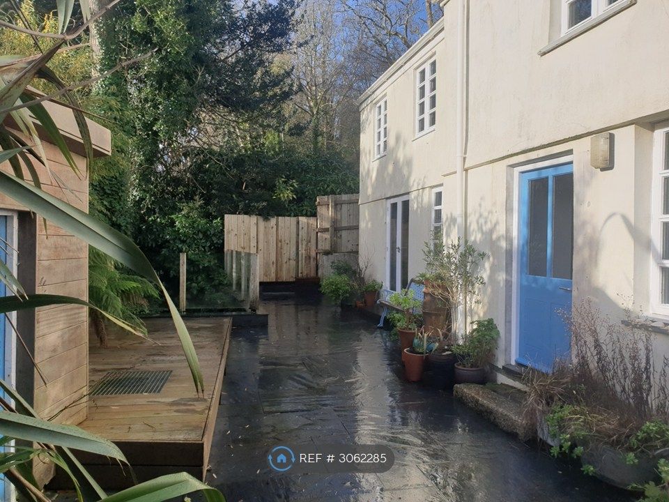 Property photo 1 of 14 Front Patio