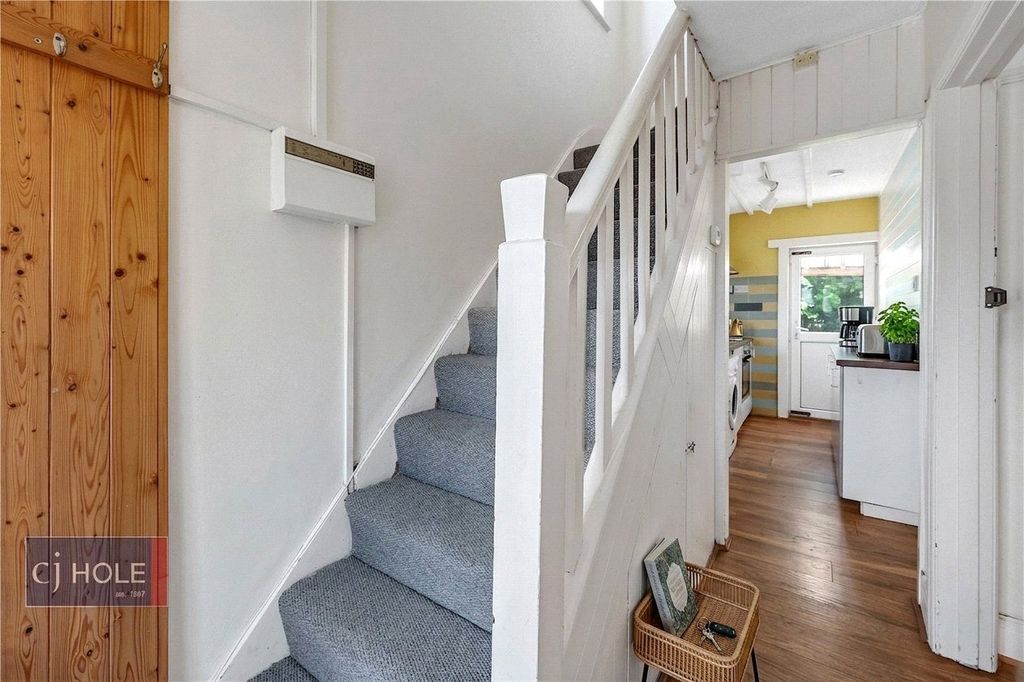 Property photo 3 of 11 Picture No. 22