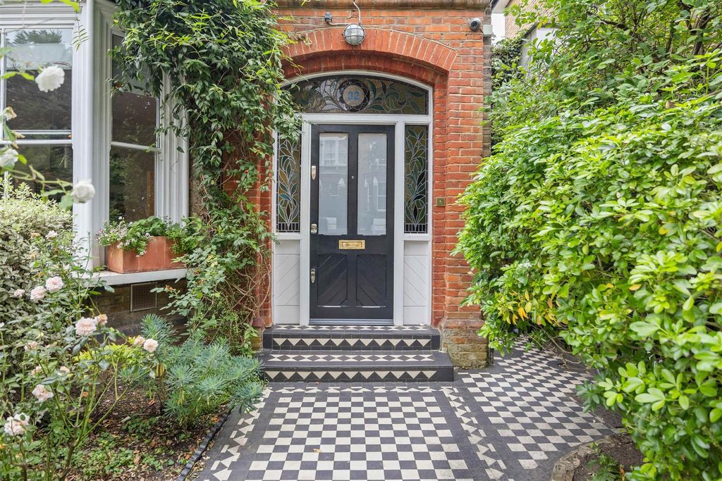 Property photo 1 of 24 18710348 (46).Jpeg