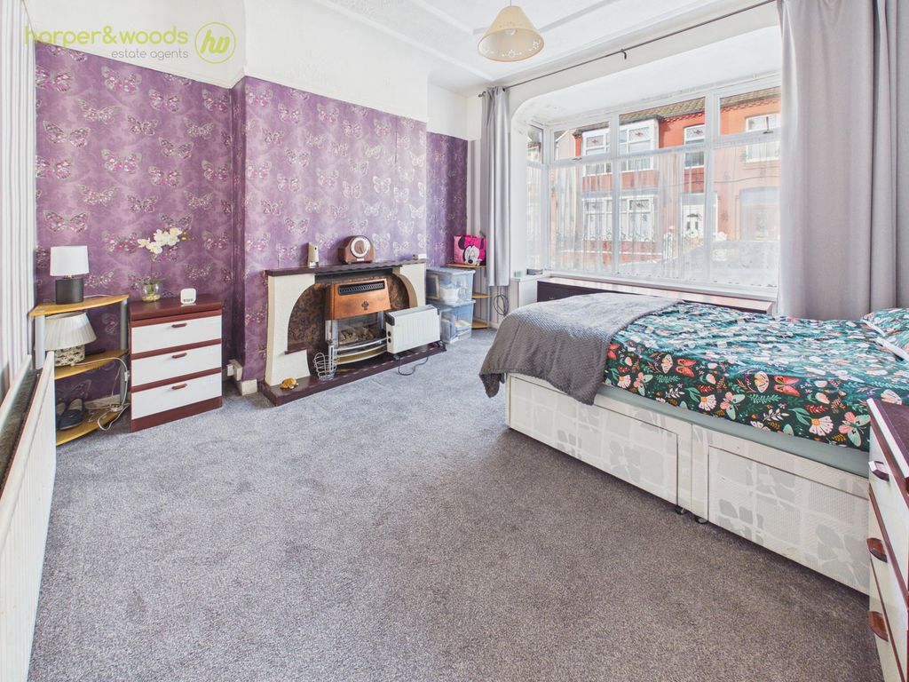 Property photo 2 of 35