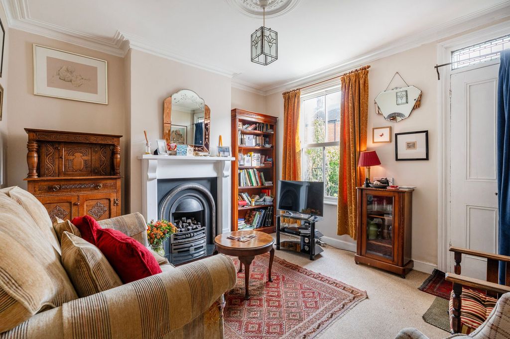 Property photo 3 of 16