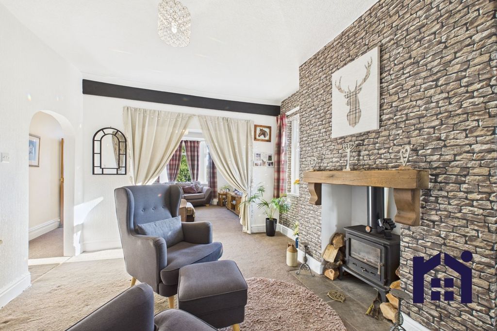 Property photo 1 of 26 Snug