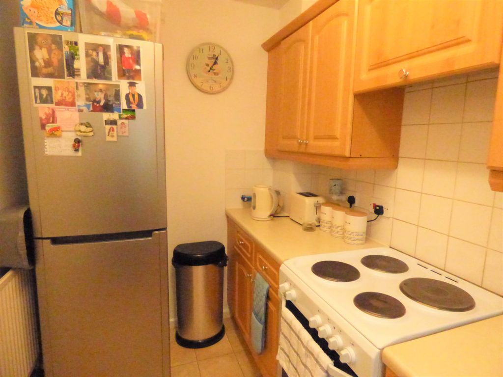 Property photo 3 of 15 Kitchen