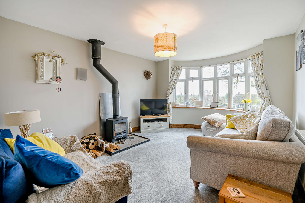 Property photo 2 of 9