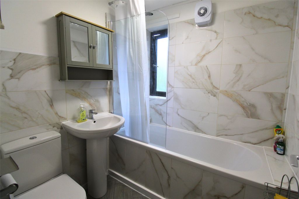 Property photo 3 of 5 Bathroom