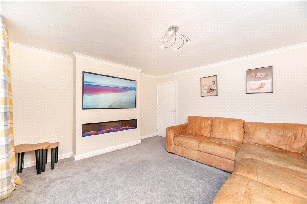 Property photo 2 of 38 Living Room