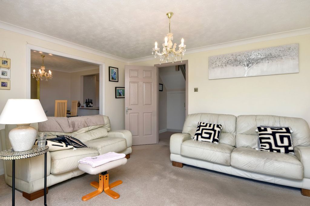 Property photo 3 of 34 Picture No. 38