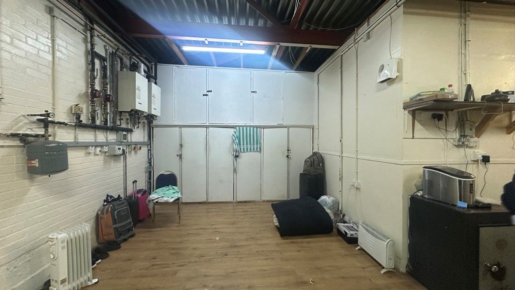 Property photo 2 of 6 Photo 5