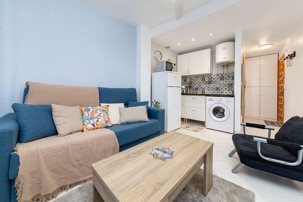 Property photo 2 of 45