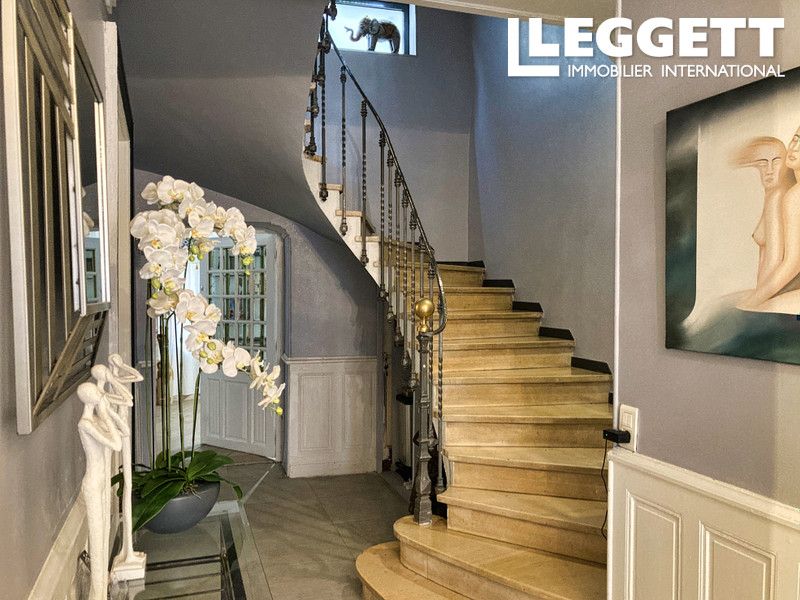 Property photo 3 of 10