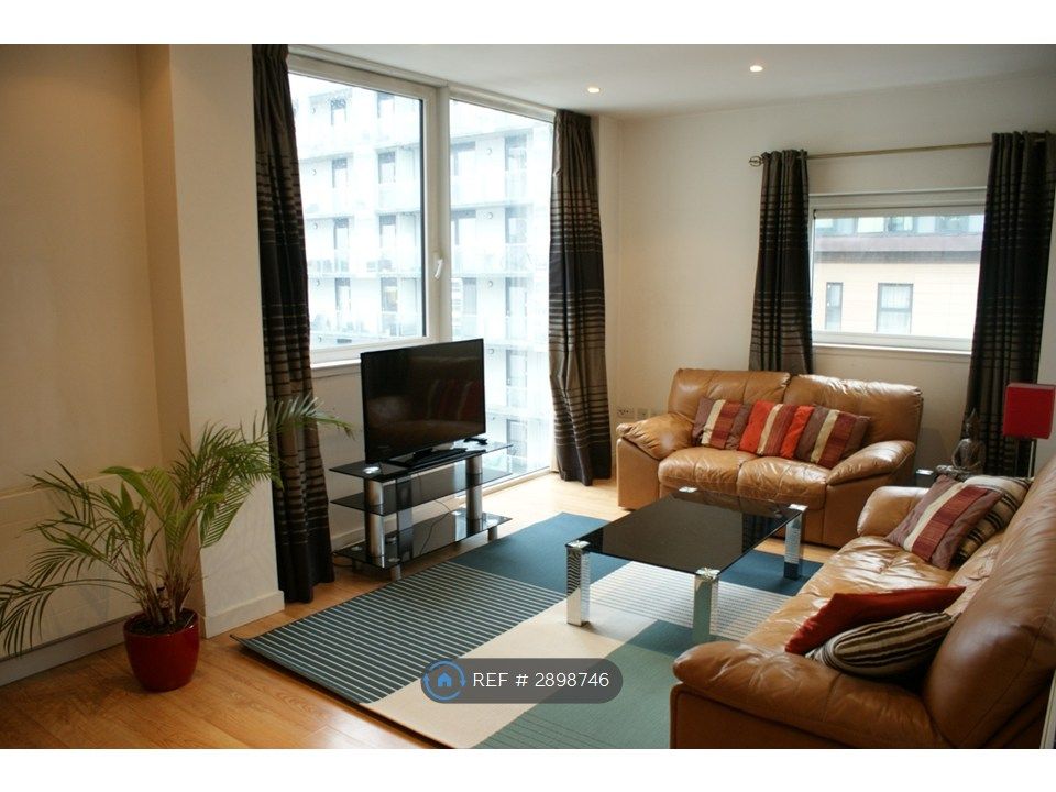 Property photo 2 of 13 Main Lounge