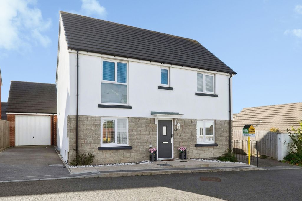 Property photo 1 of 23 Pbox-Img.Jpg