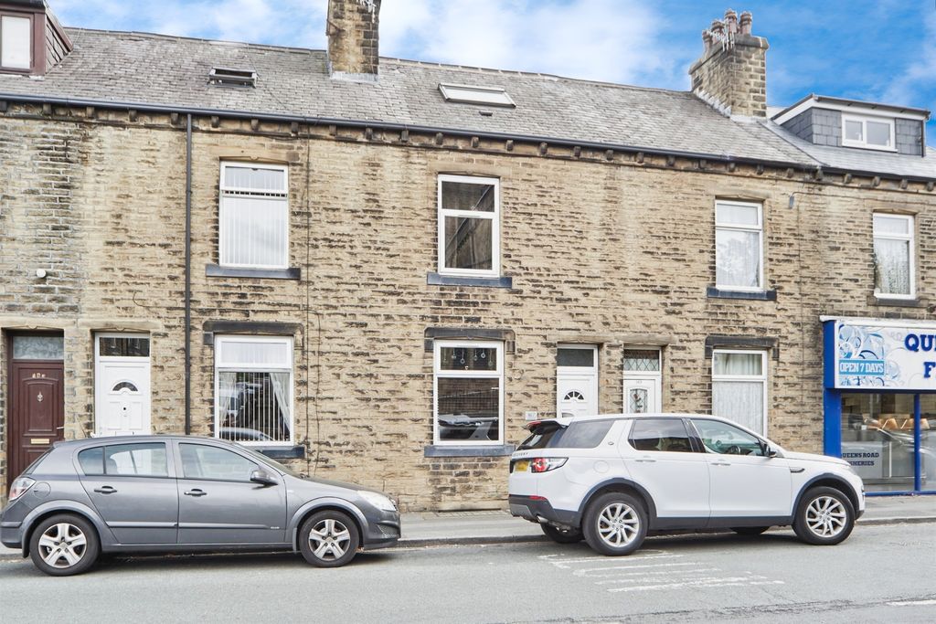 Property photo 1 of 16
