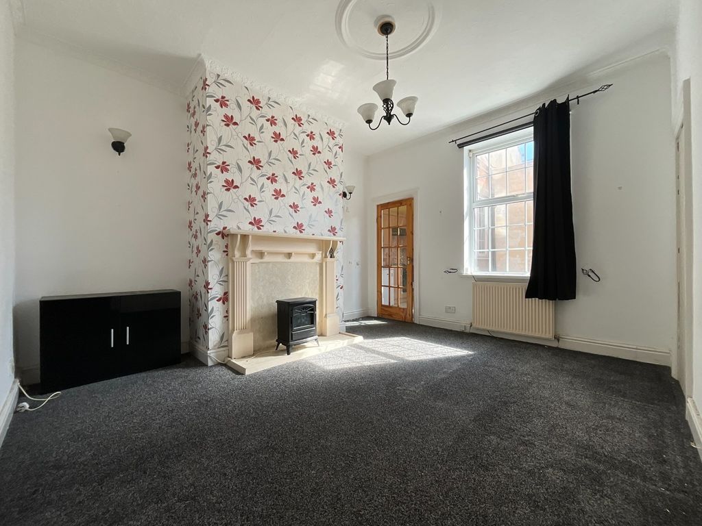 Property photo 2 of 8 2493103