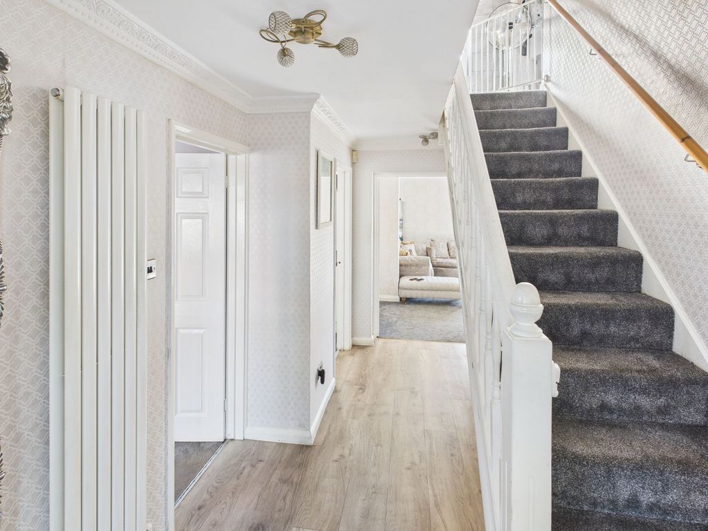 Property photo 3 of 31