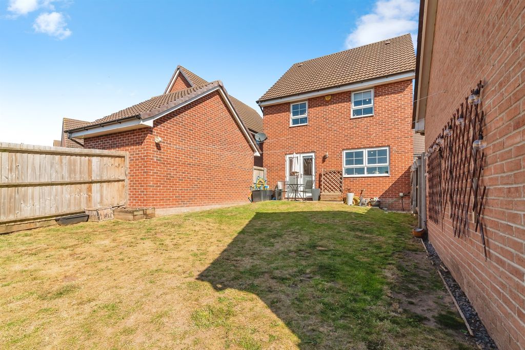 Property photo 2 of 15