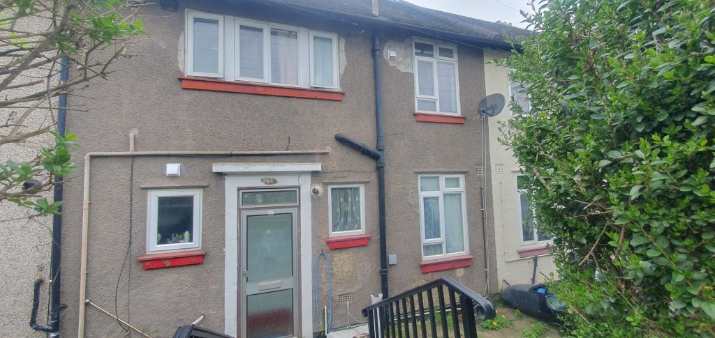 Property photo 1 of 1