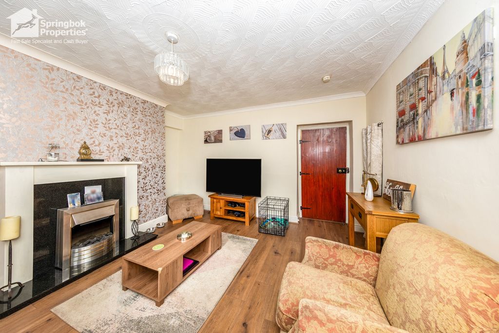 Property photo 3 of 17 Image 2