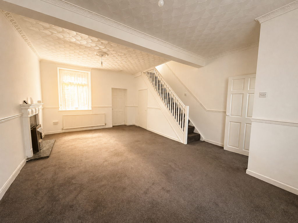 Property photo 3 of 17 Living Room
