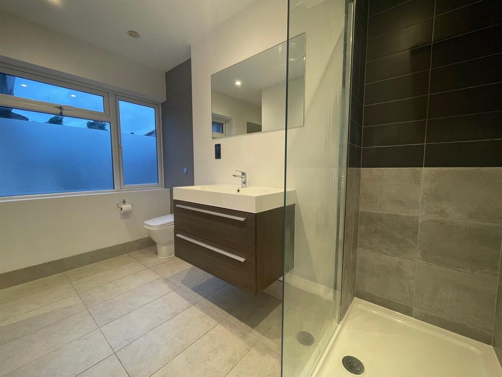 Property photo 1 of 9 4B3E102B-6A63-4814-A728-B8d8c11F0B5c.Jpg