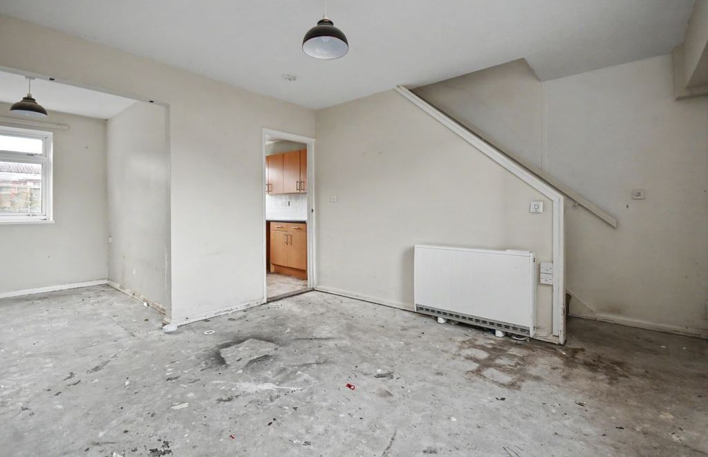Property photo 3 of 10