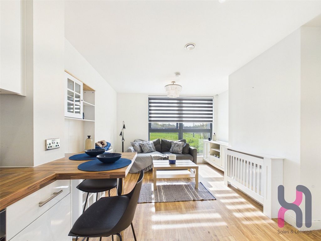 Property photo 1 of 11 Picture No. 32