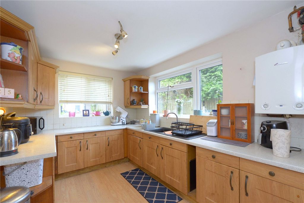 Property photo 3 of 28 Picture No. 16