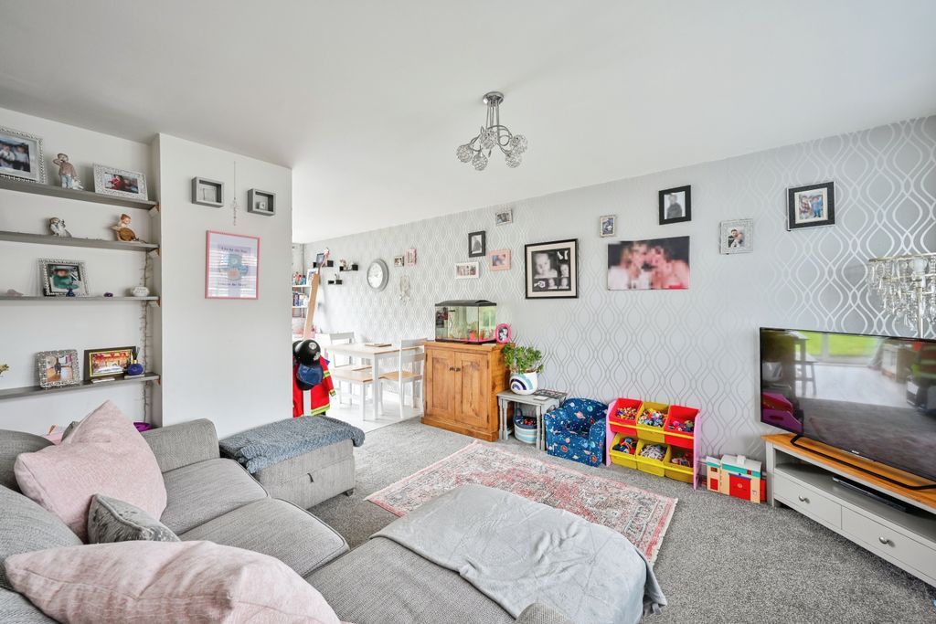 Property photo 2 of 13 Photography