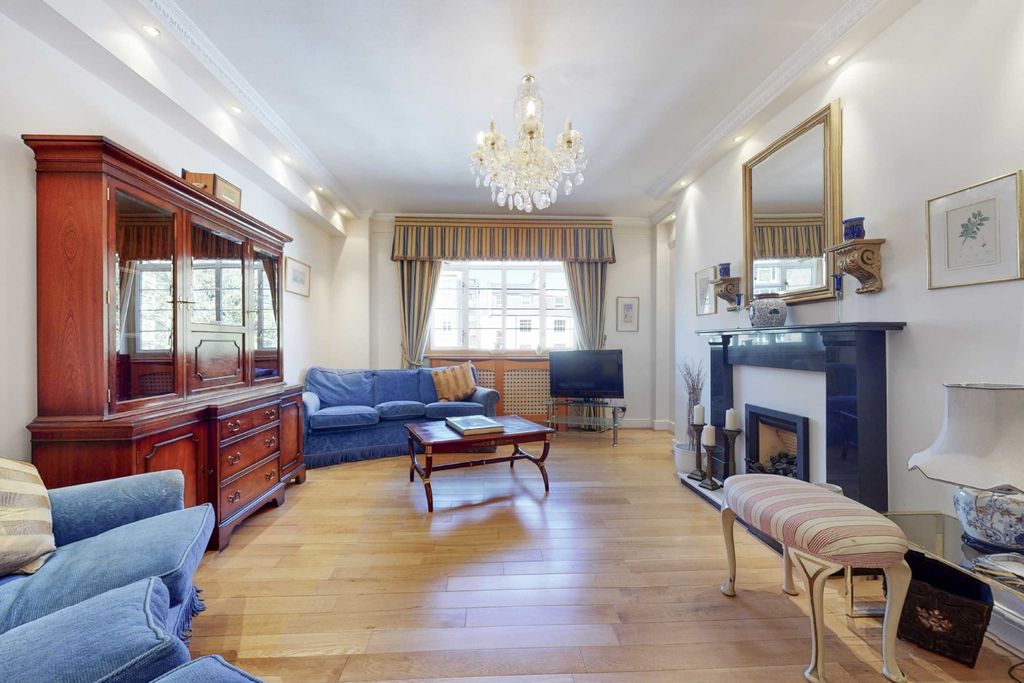 Property photo 2 of 16 Photo